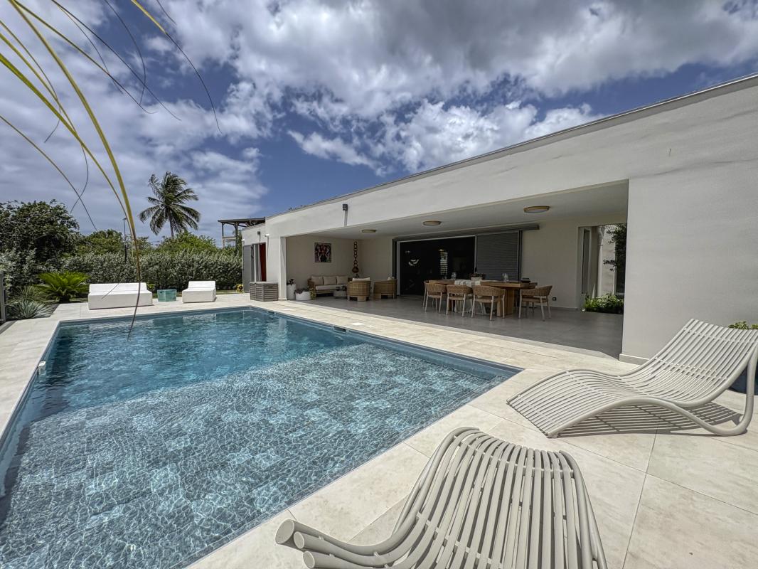 4.Location villa piscine Gosier Guadeloupe_Vue Ensemble